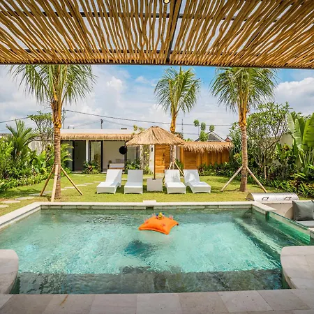 Nissa La Bella - 4Br Spacious Villa In Kerobokan